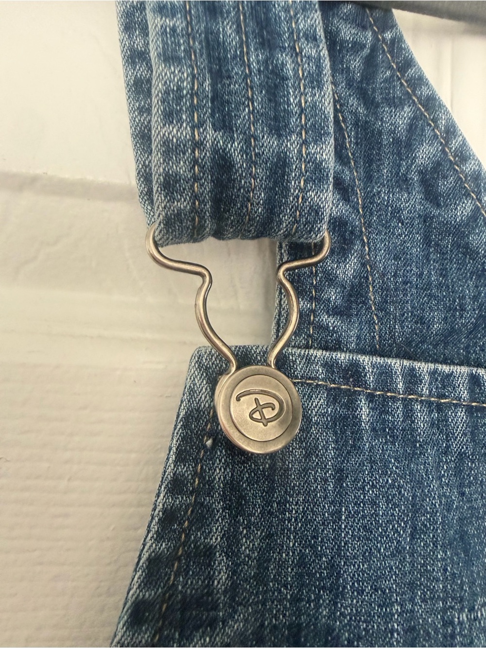 Disney Y2K Denim Shortalls Overalls Medium 100% Cotton Blue Jean Logo Hardware - Picture 2 of 12